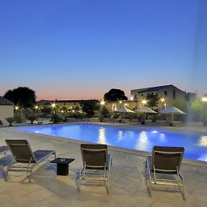 Artemisia Hotel